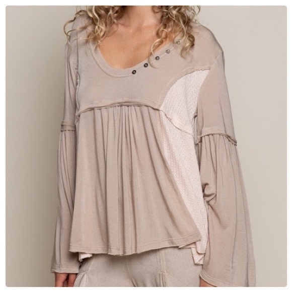 POL Soho Radiant Felt Soft Oversized Knit Top - Picture 3 of 11